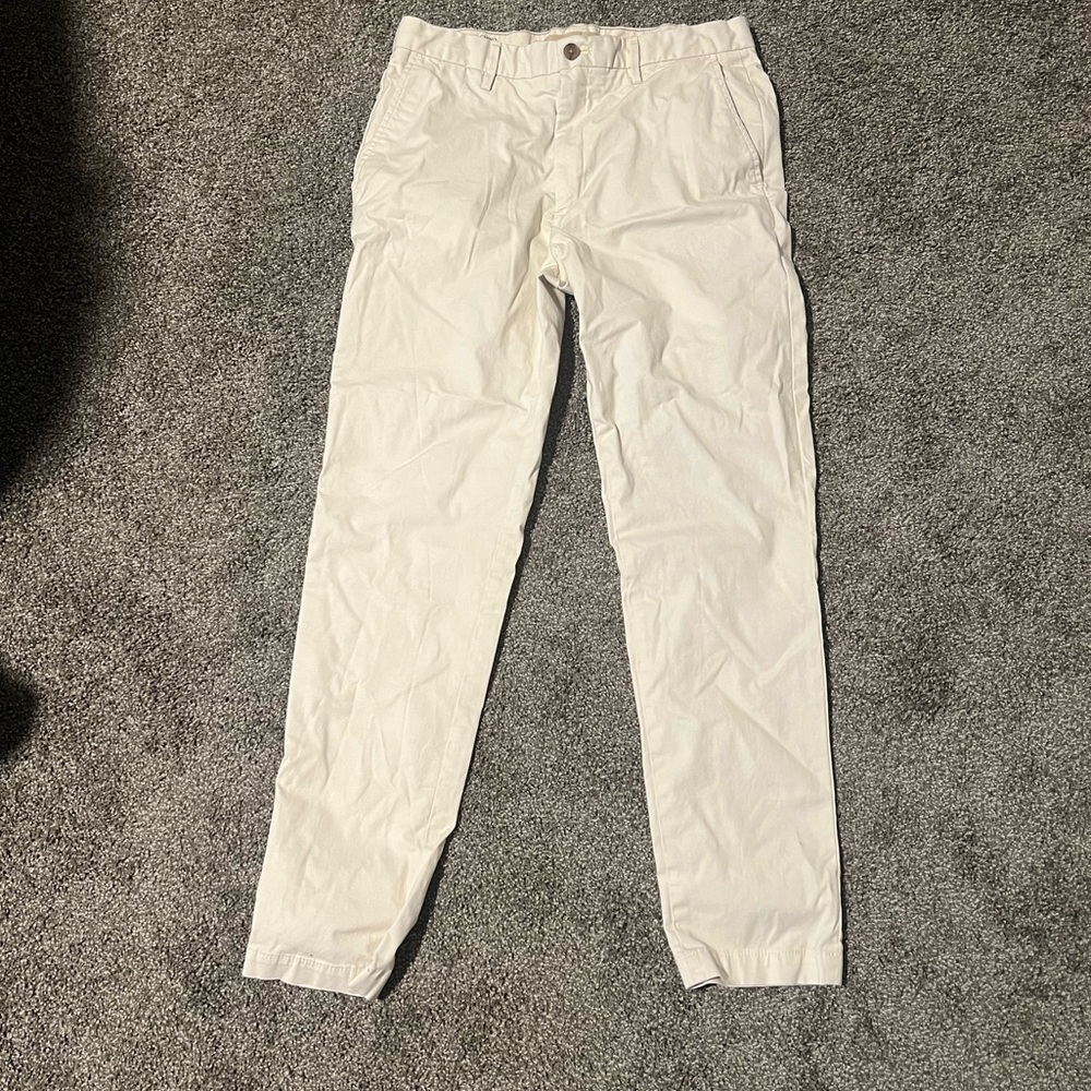 Banana Republic Men’s Slim Lived-in Chino Pants